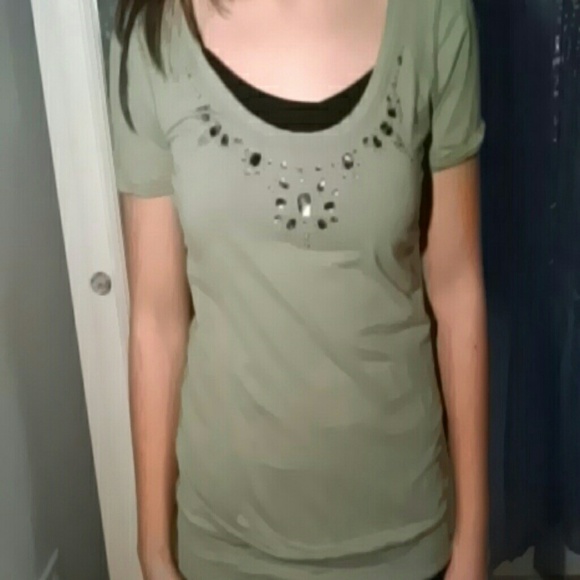 Green embellished scoop neck tshirt