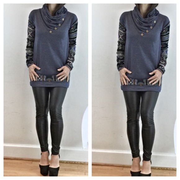 Tops - 🔴 Cowl neck top with button detail BOGO  SALE