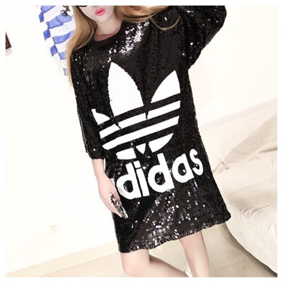 Sports Sequin Top---BLACK