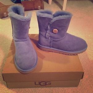 Bailey button uggs