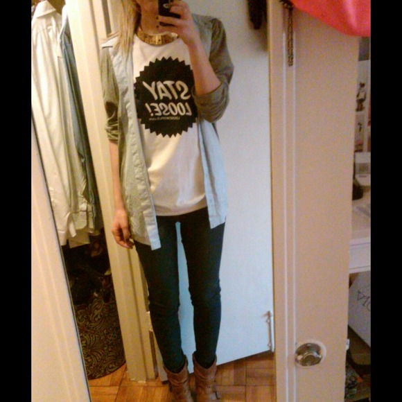 Outfit - Picture 1 of 2