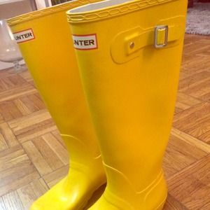 Hunter Tall Yellow Rain Boots