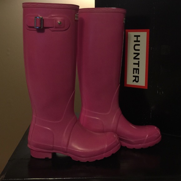 ❌No Trade❌Hunter Boots- Lipstick Gloss - Picture 2 of 4