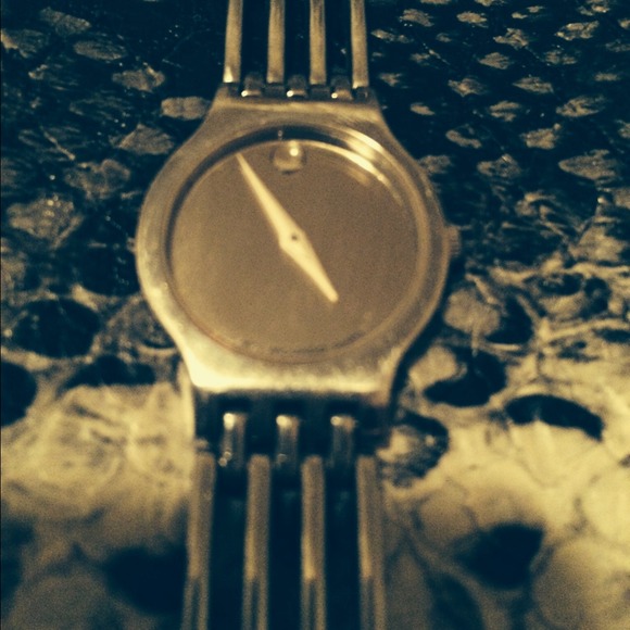 Authentic movado watch w/ sapphire crystal diamond