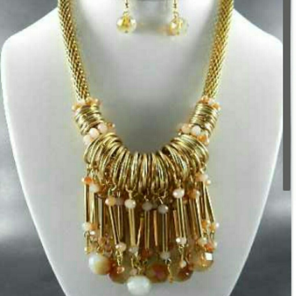Necklace set