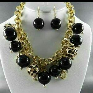 Necklace set