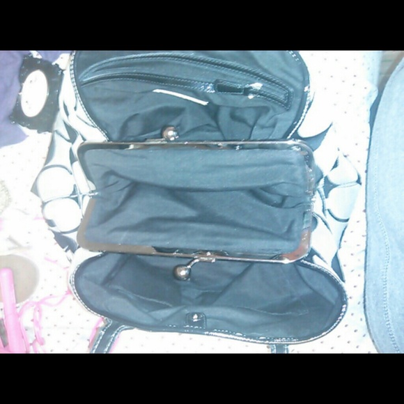 Coach - Picture 2 of 3