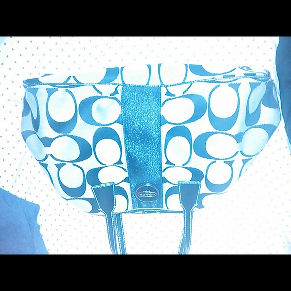 Coach - Picture 3 of 3