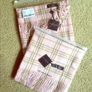 Lot of 2 pink Burberry scarves 100% lambswool