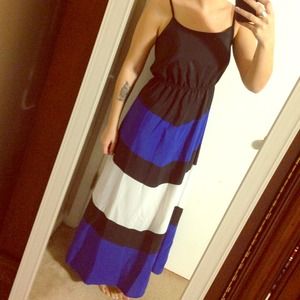 Black and blue maxi dress 💙💋