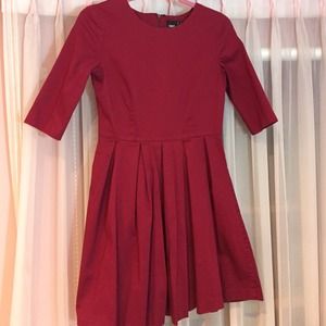 🍷ASOS Wine Holiday Pleated Dress
