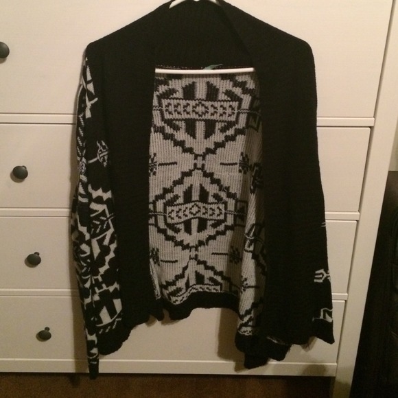 Tribal knit cardigan