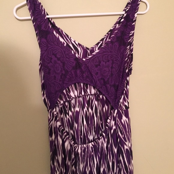 Dress - Picture 4 of 4