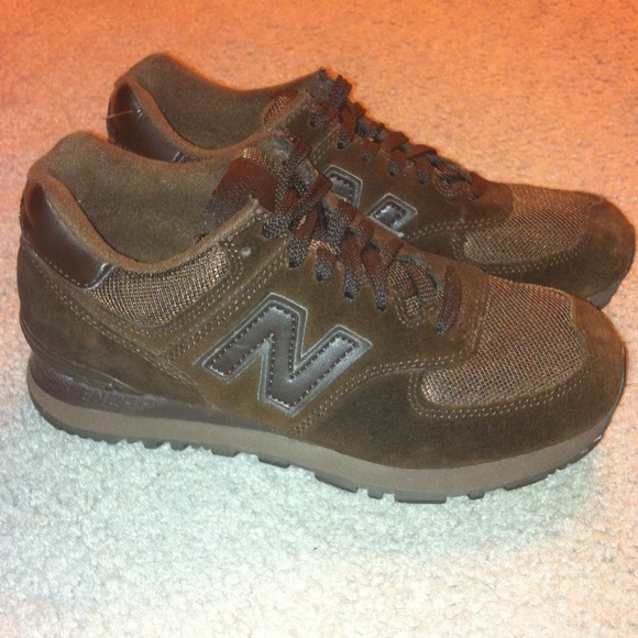 Brown new balance 574