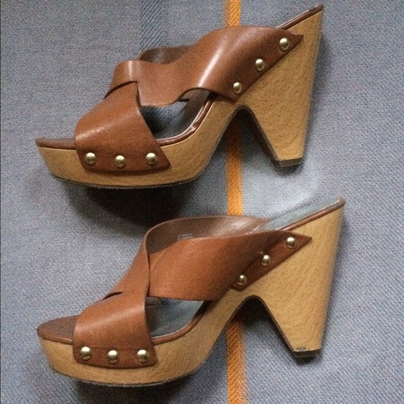 JS leather wedge style heels