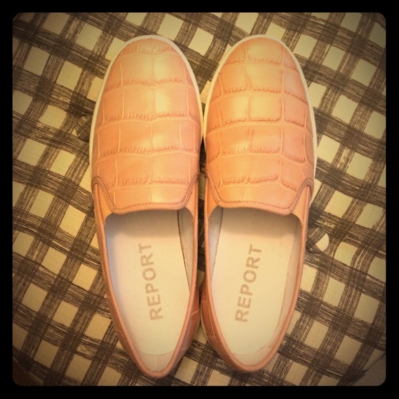 Report Shoes - ⭐️LAST DAY!!⭐️Report Argo Blush Slip On Sneakers
