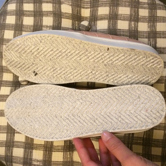 ⭐️LAST DAY!!⭐️Report Argo Blush Slip On Sneakers - Picture 2 of 4