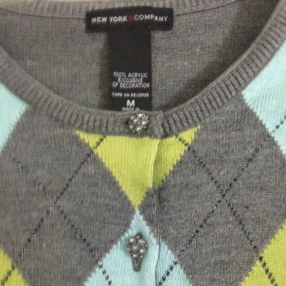 ✨ DONATED ✨ NY&Co. Argyle cardigan - Picture 2 of 4