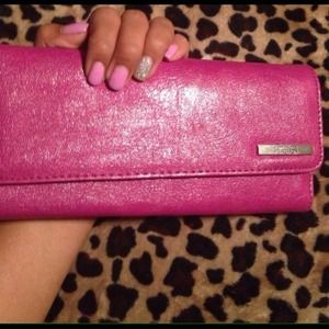 (Last One) Kenneth Cole Fuchsia  Brand New Wallet