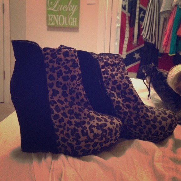Cheetah heels