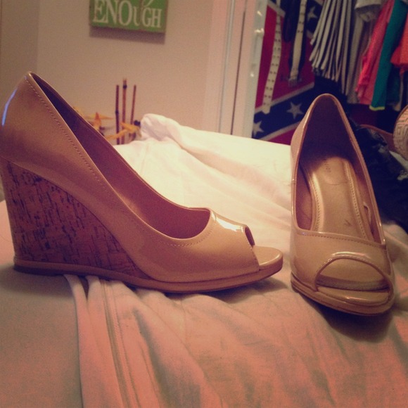 Tan heels