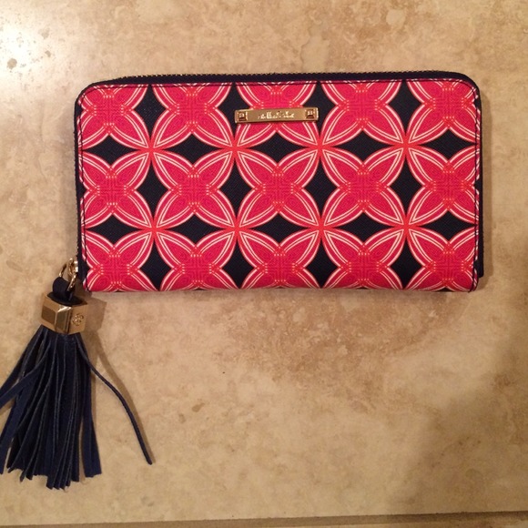Stella and dot wallet