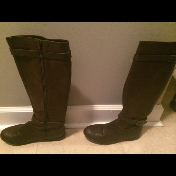 GENTLY USED Dark Brown Tall Riding Boots