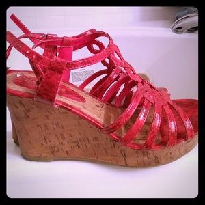 Red snakeskin pattern wedge sandals