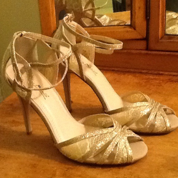 Gold and lace peep toe heels