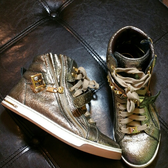 SOLD !!Metallic leather Michael Kors Sneakers
