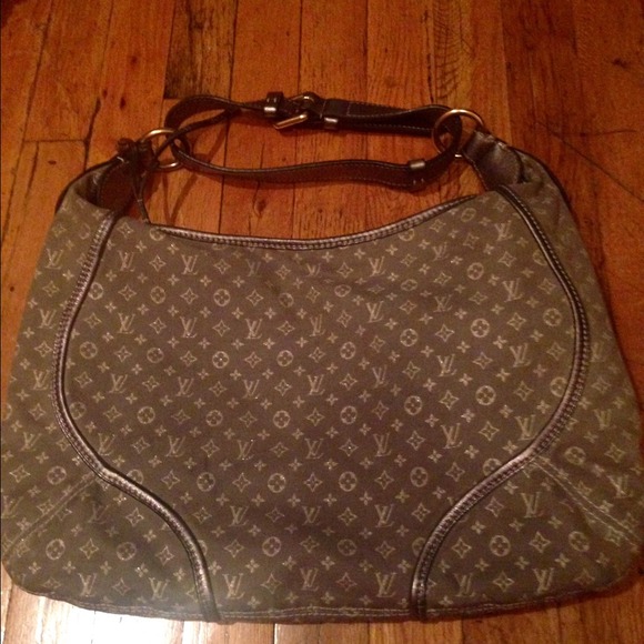 Authentic Loui Vuitton bag!
