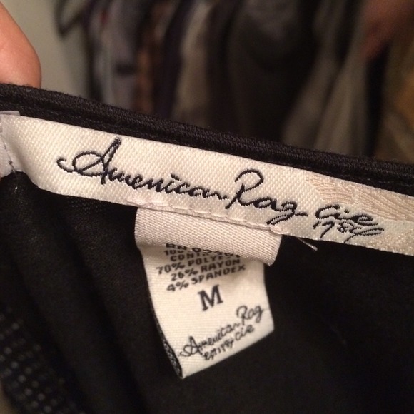 Black and white polka dot crop top - Picture 3 of 3