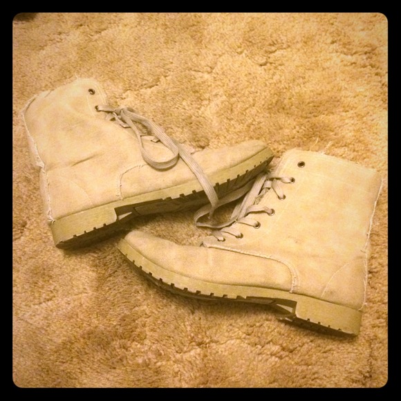 ❌Sold❌Canvas Work Boots