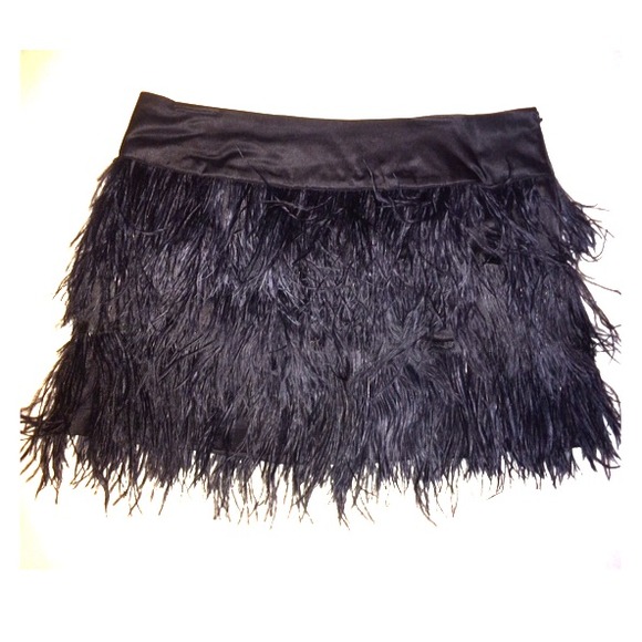 🌟HP Bebe black feather mini skirt