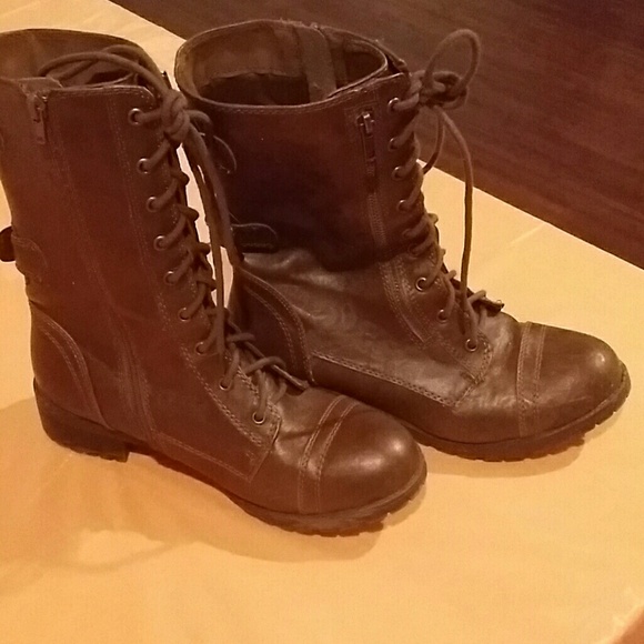 Brown SODA boots