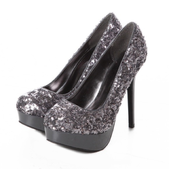 JustFab Sparkle Pumps - Size 7.5
