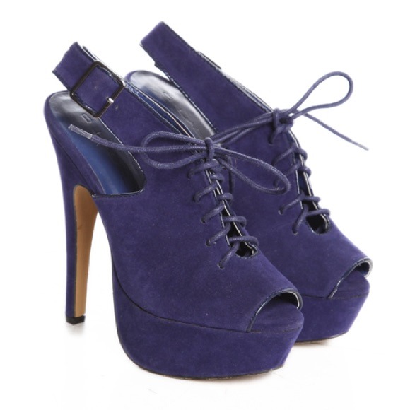 C LABEL Suede Laceup Pumps - Size 7.5