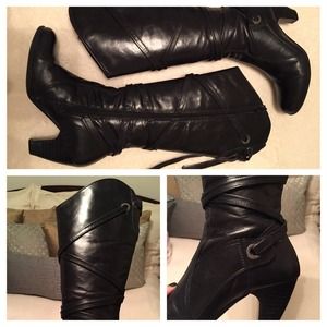 ✨Black Leather Twist Strap Boots✨