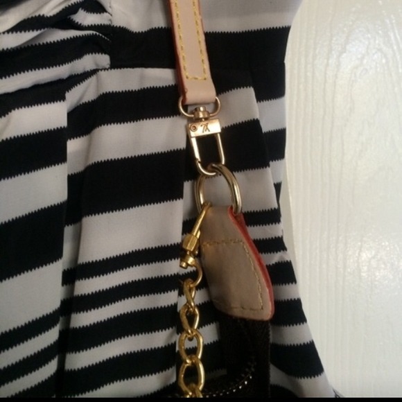 🎉🎉🎉SOLD🎉🎉🎉Girls night out bundle! - Picture 3 of 4