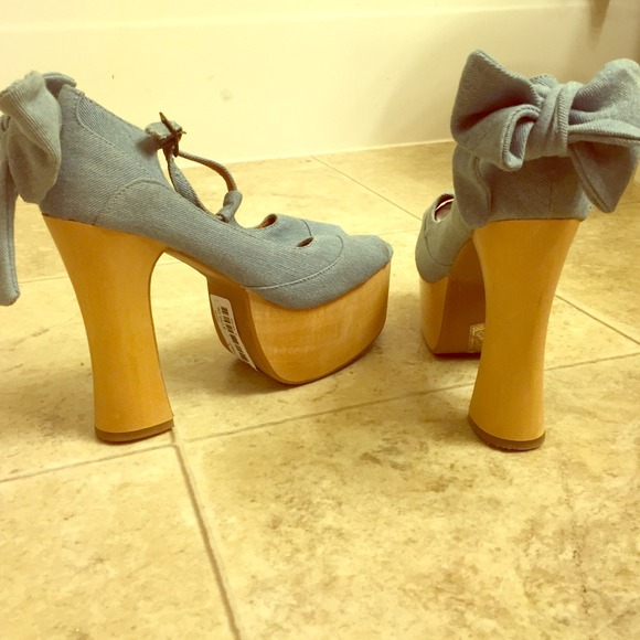 Jeffrey Campbell Shoes - When Jeffrey Campbell and Wildfox made a shoe 😍