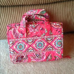 Vera Bradley hanging organizer