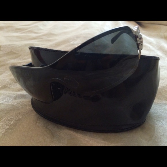 Authentic Chanel sunglasses!