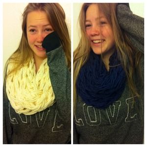 Bundle of 2 Scarves for @jacmac510 -cream and navy