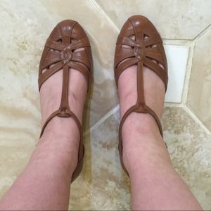 Vintage Inspired Brown Strappy Heels
