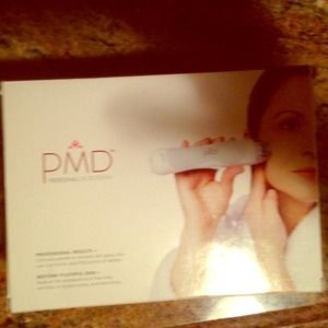 Brand new. P M D ( personal microdermabrasion )
