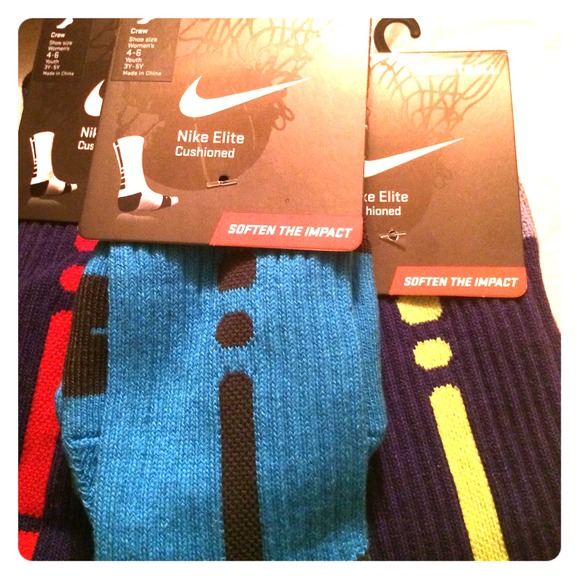 Youth Nike Elites