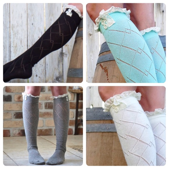 💥REDUCED💥 B2GO Boot Socks with Lace and Buttons - Picture 3 of 3