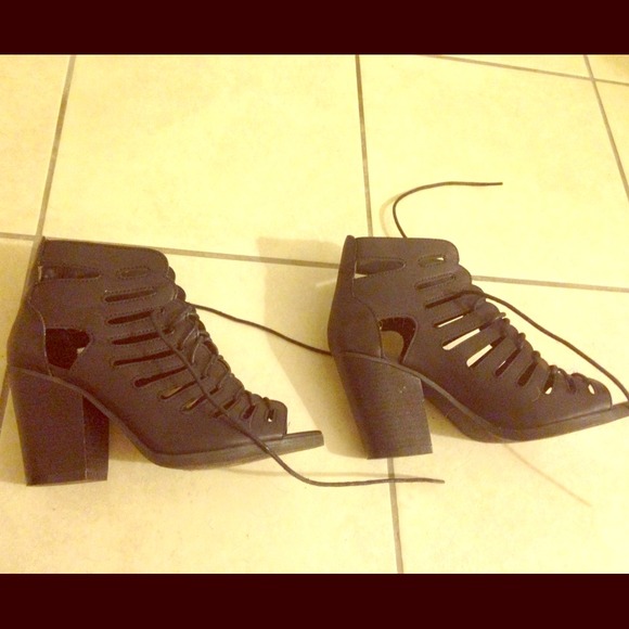 Madden Girl Lace up booties