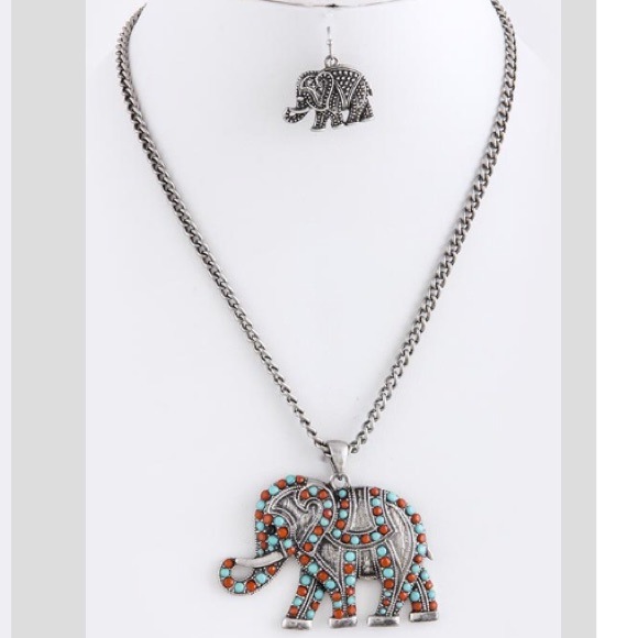 Antique Elephant Pendant Necklace - Picture 2 of 4