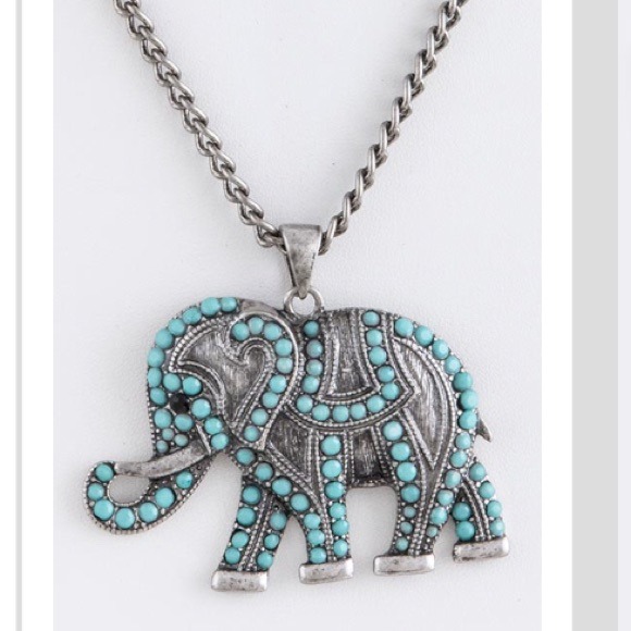 Antique Elephant Pendant Necklace - Picture 3 of 4